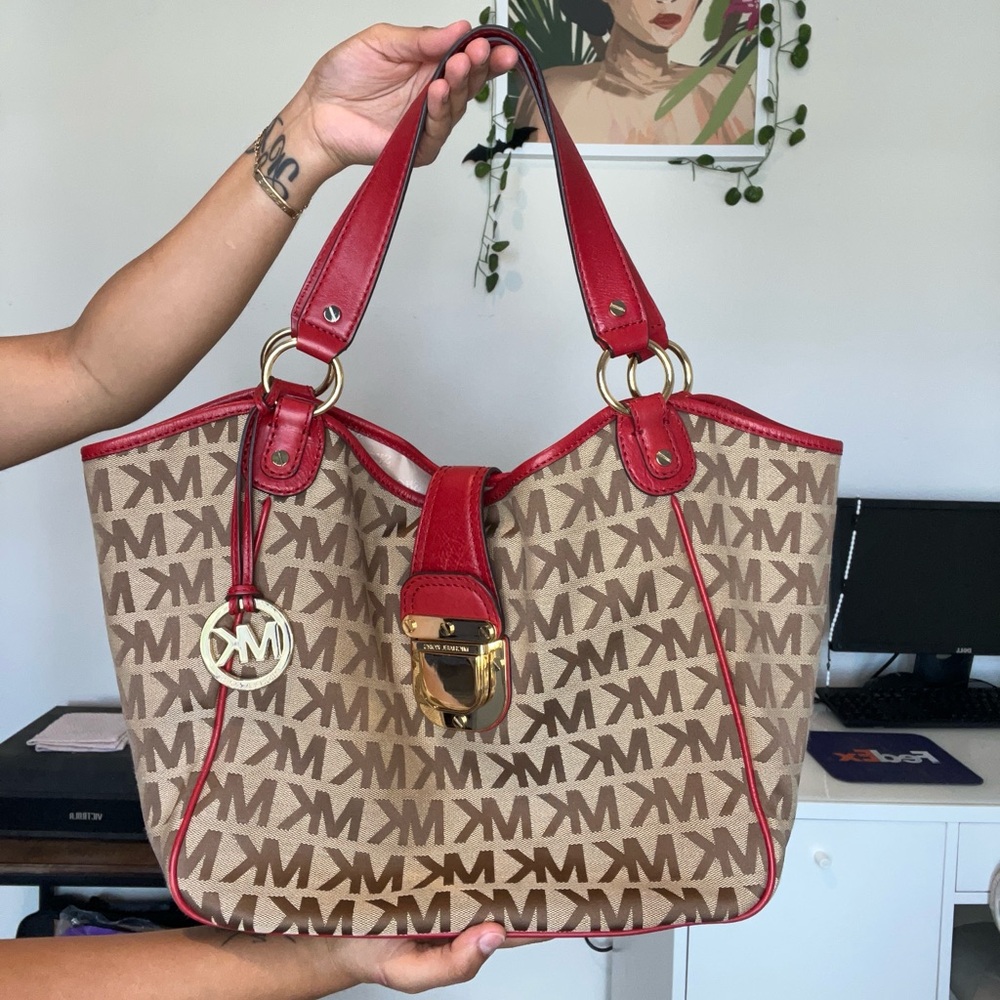 Authentic MICHAEL Kors Charlton Signature Tote